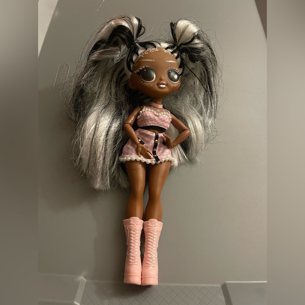 LOL Surprise OMG Sunshine Doll